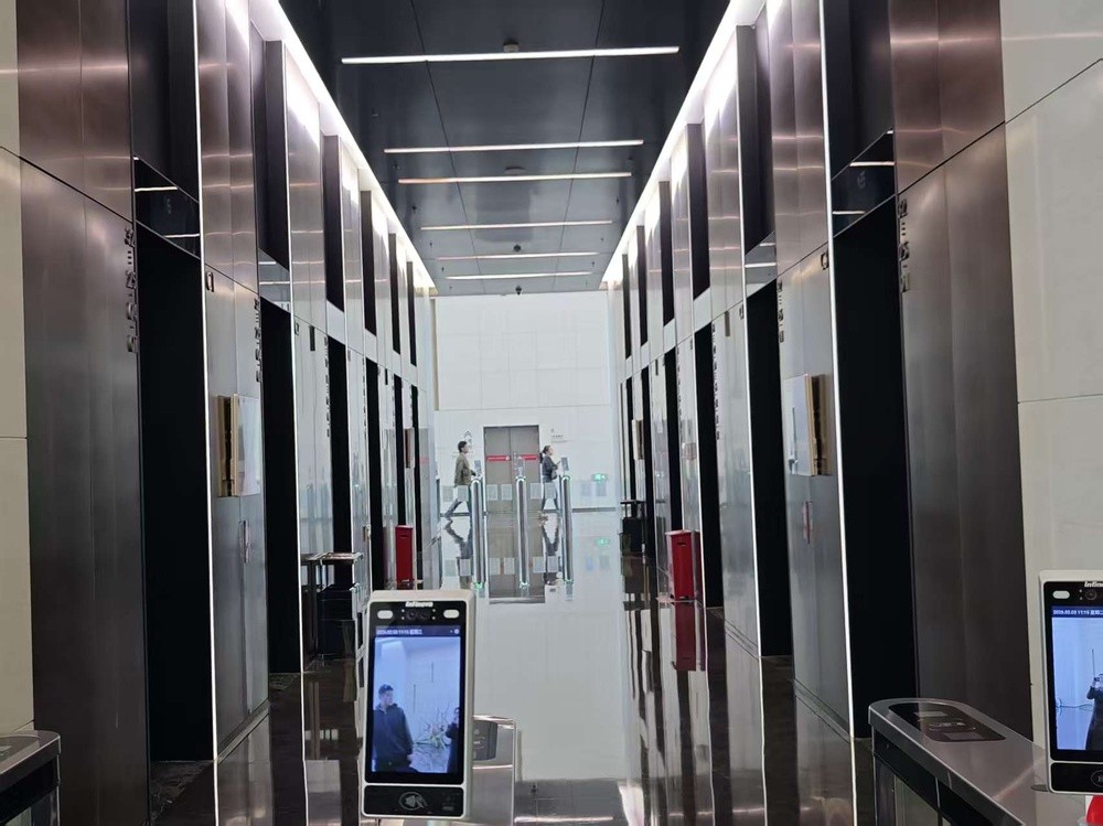 电梯厅1